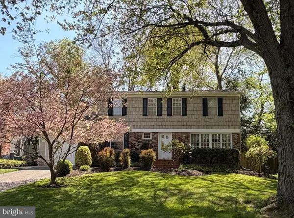 206 Croyden Dr, CHERRY HILL, NJ 08003