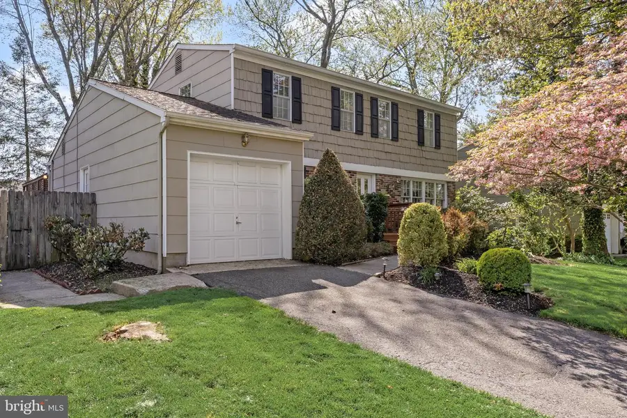 206 Croyden Dr, Cherry Hill, NJ 08003 - #3
