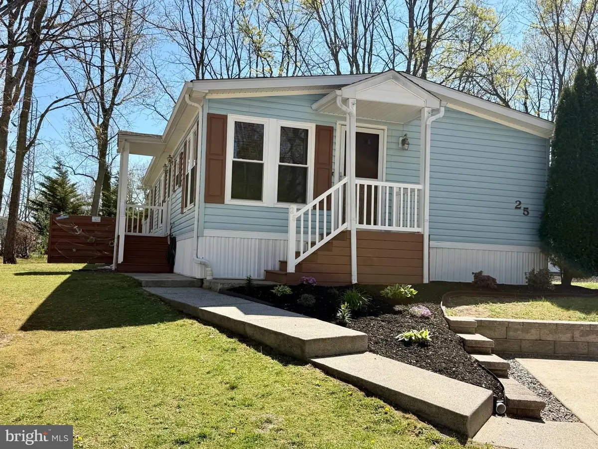 25 Loft Mountain Dr, Sicklerville, NJ 08081 - #1