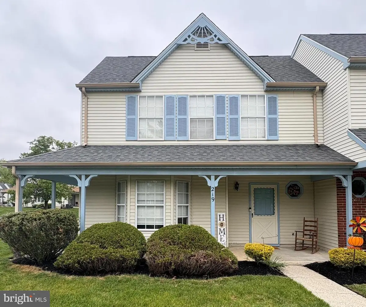 219 Knoll Dr, Blackwood, NJ 08012 - #1