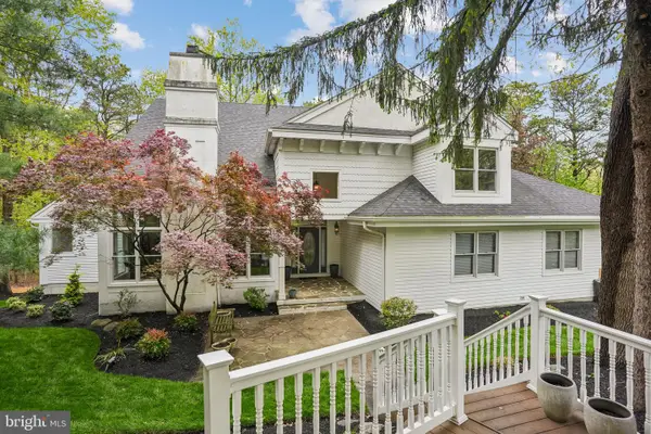 13 Bradford Ct, VOORHEES, NJ 08043