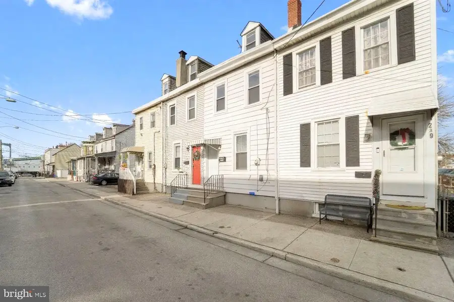 237 Morris St, Gloucester City, NJ 08030 - #3