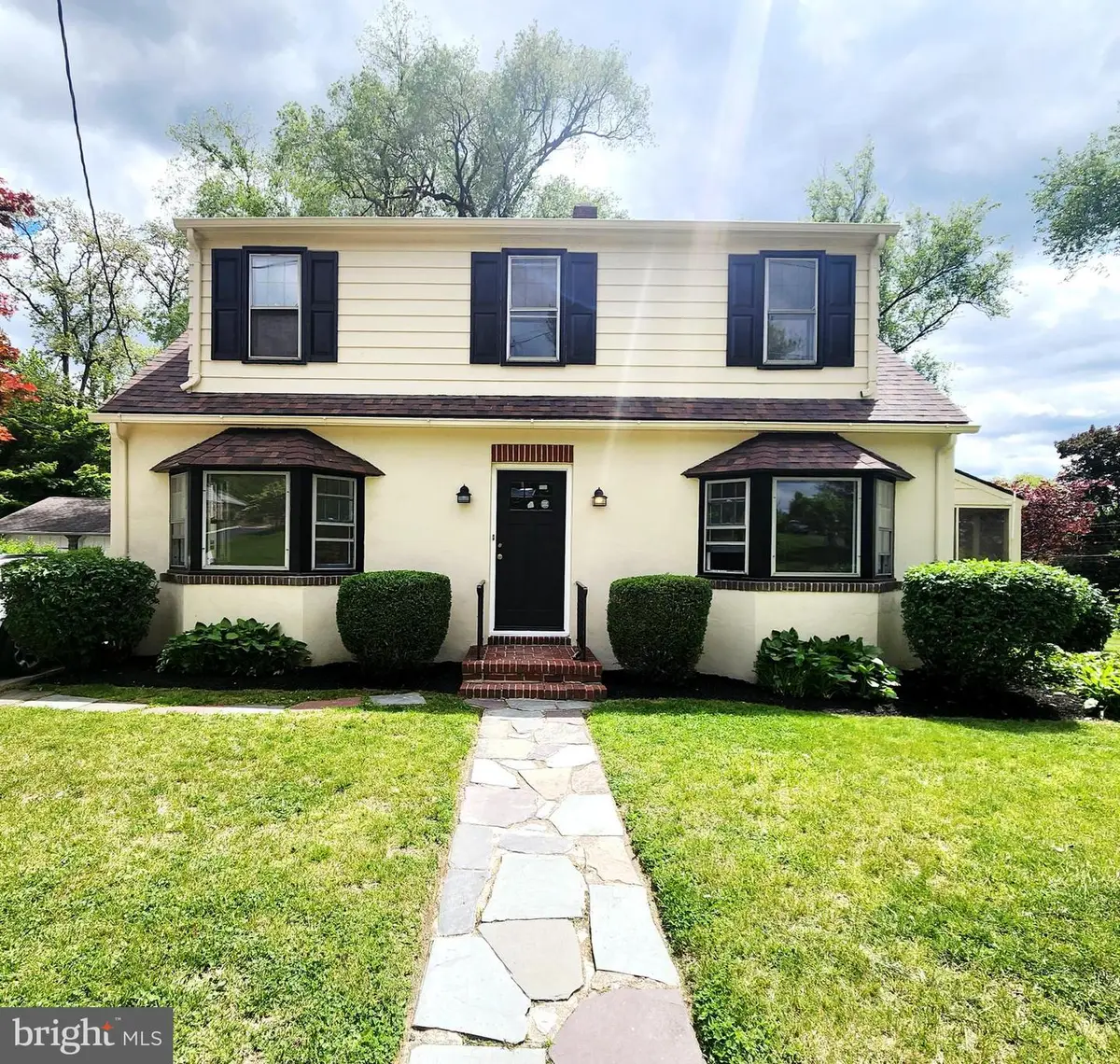 300 Hutchinson Ave, Haddonfield, NJ 08033 - #1