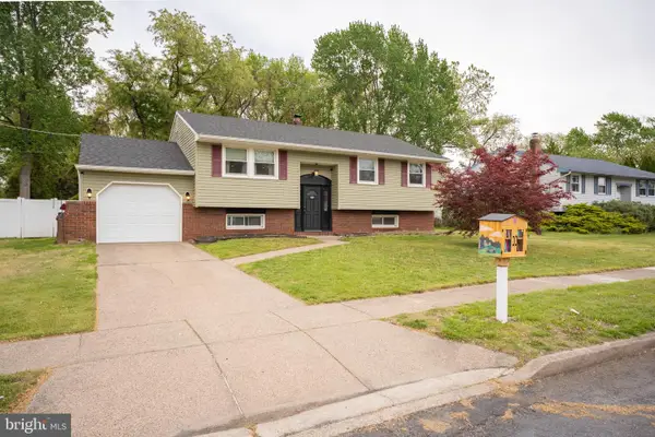 23 Springlane, BLACKWOOD, NJ 08012