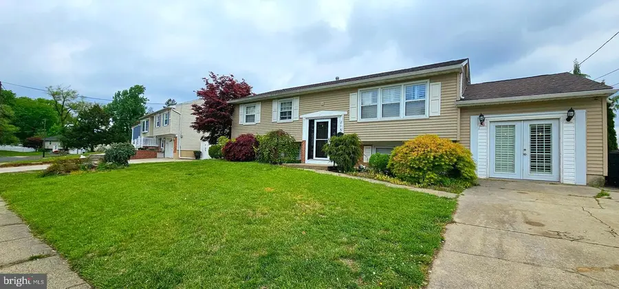 215 Mardale Dr, Somerdale, NJ 08083 - #2