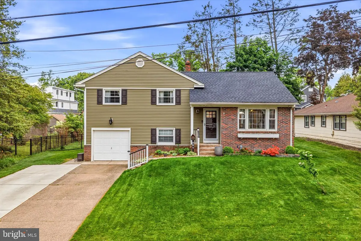 404 Graisbury Ave, Haddonfield, NJ 08033 - #1