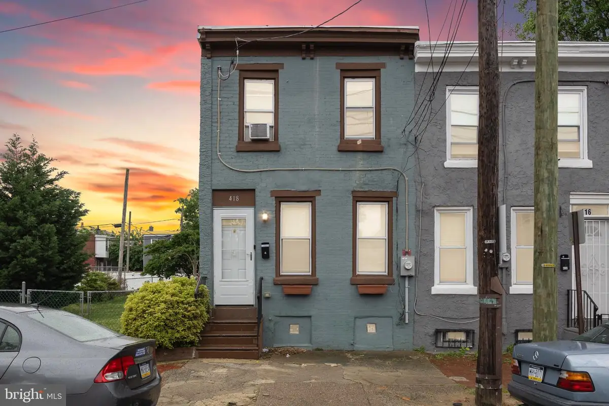 418 Vine St, Camden, NJ 08102 - #1