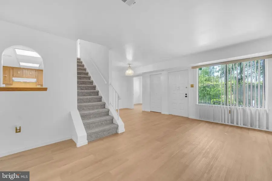 2208 Greenwood Dr, Lindenwold, NJ 08021 - #3