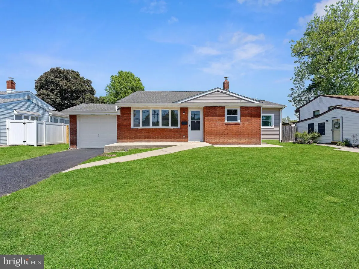 157 W Browning Rd, Bellmawr, NJ 08031 - #1