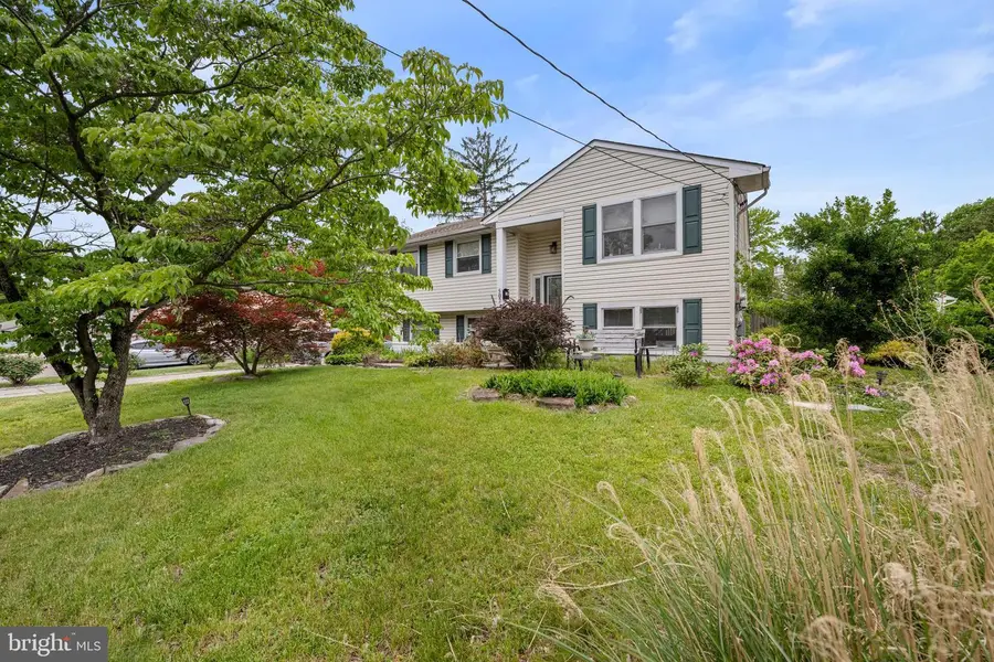 502 W Laurel Rd, Stratford, NJ 08084 - #3