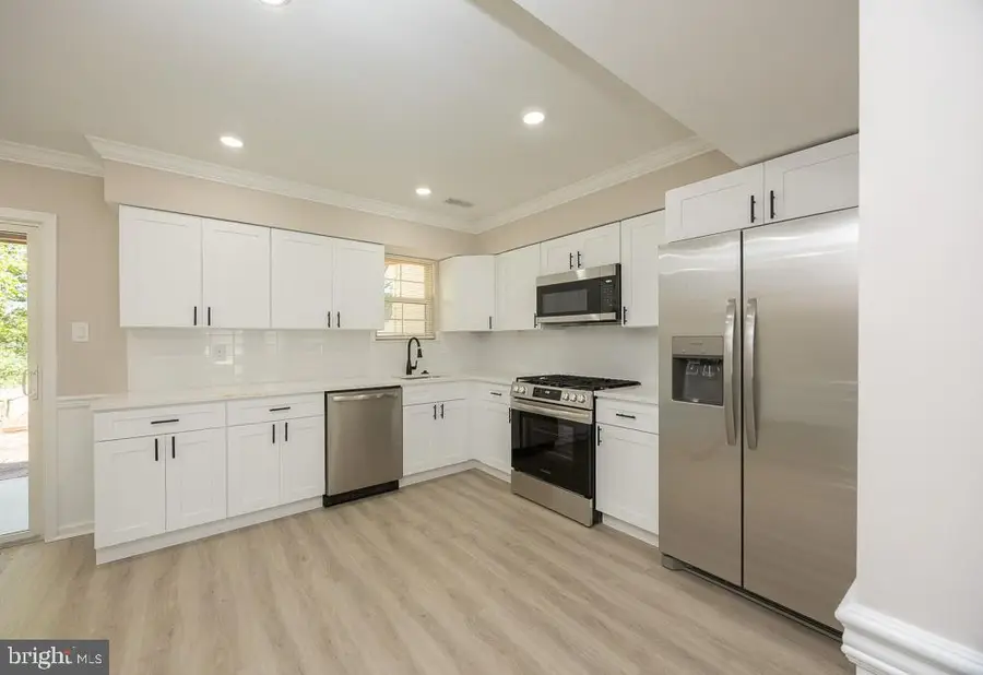 199 Lake Dr, Atco, NJ 08004 - #3