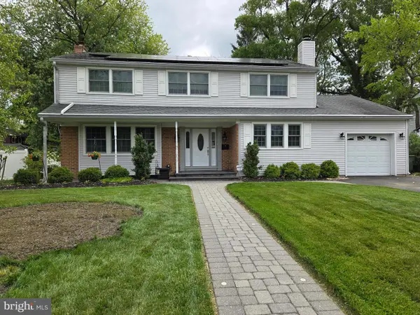 1237 Heartwood Dr, CHERRY HILL, NJ 08003