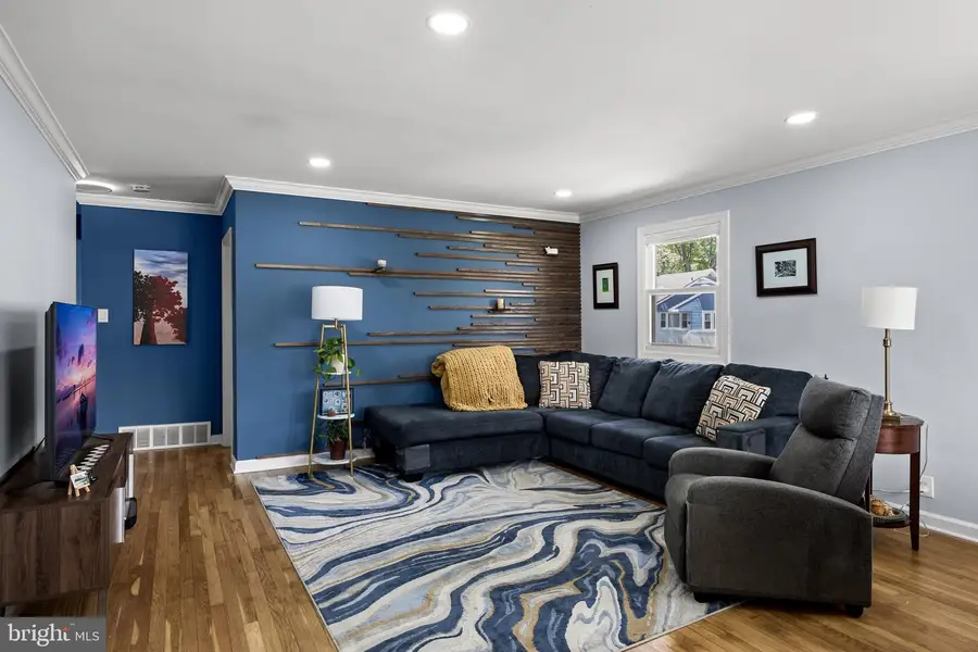 6104 Walnut Ave, Pennsauken, NJ 08109 - #3