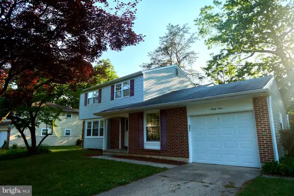34 Hillside Rd, STRATFORD, NJ 08084