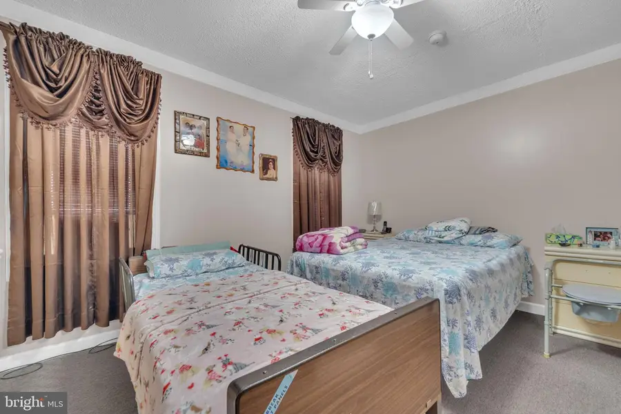 2719 High St, Camden, NJ 08105 - #3