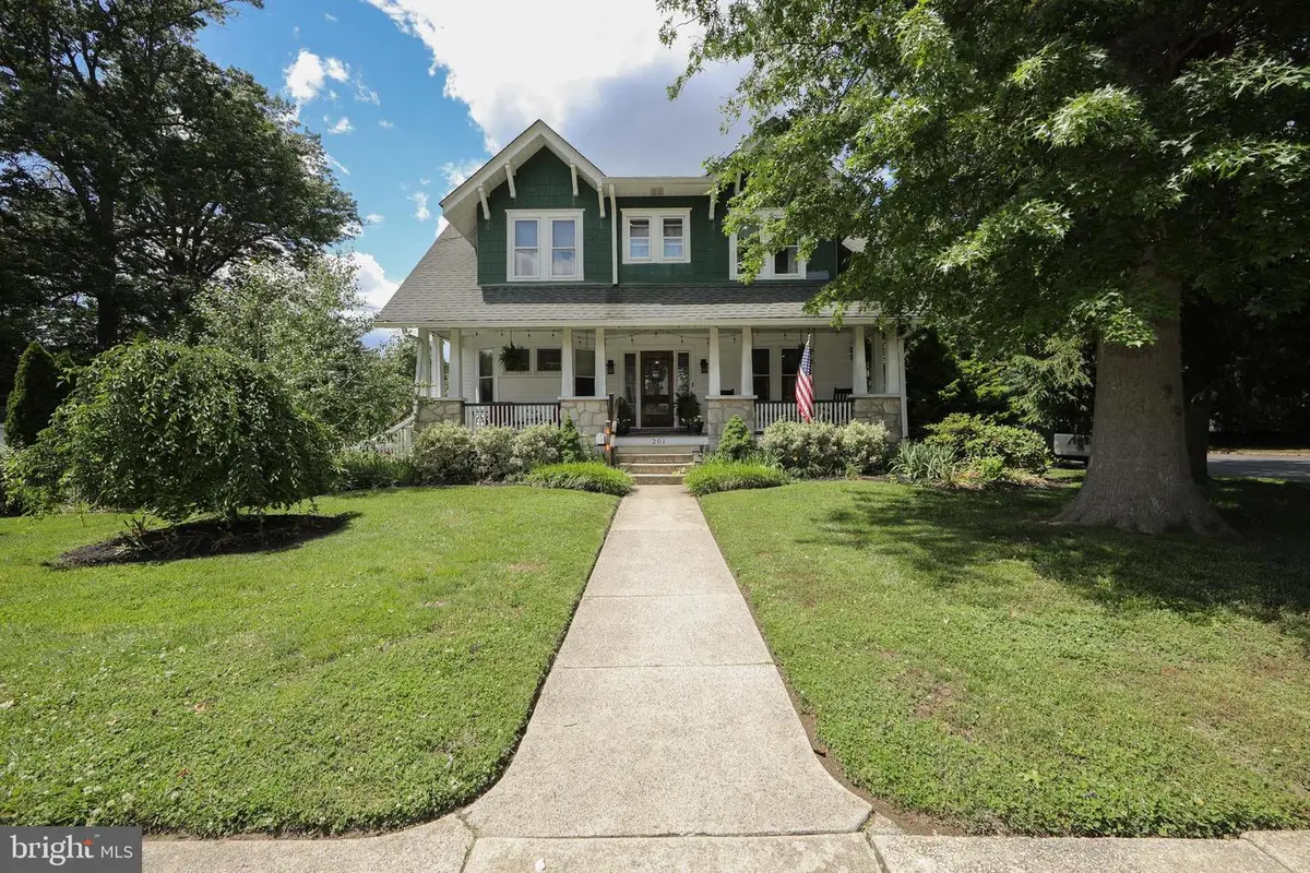 201 Chestnut St, Audubon, NJ 08106 - #1