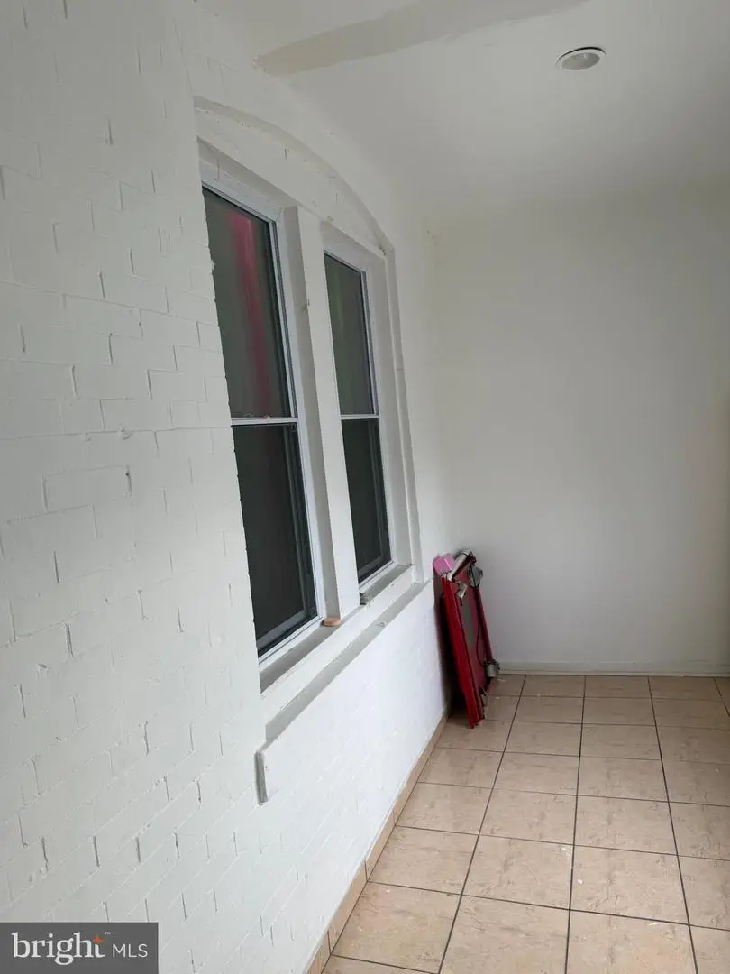 1056 Everett St, Camden, NJ 08104 - #1