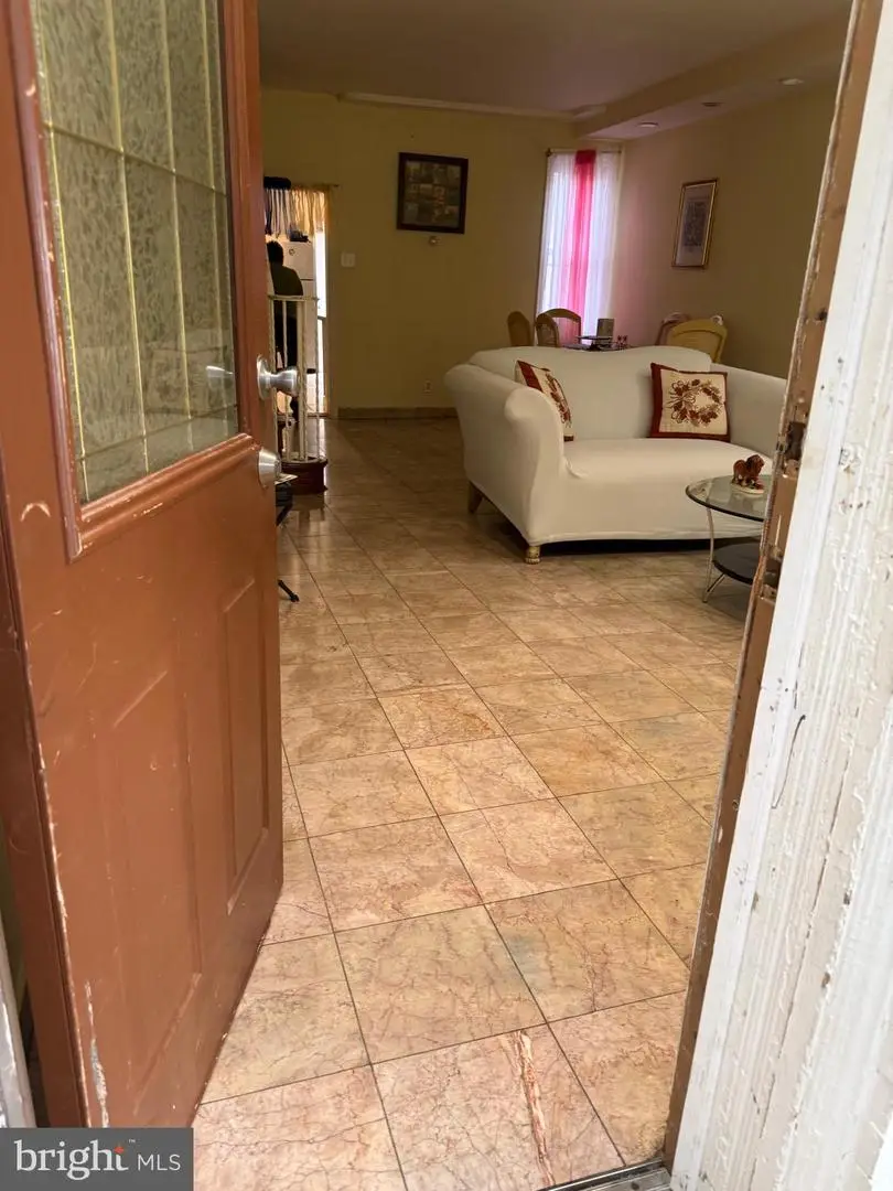 1056 Everett St, Camden, NJ 08104 - #2
