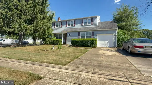 8220 Wyndam Rd, PENNSAUKEN, NJ 08109