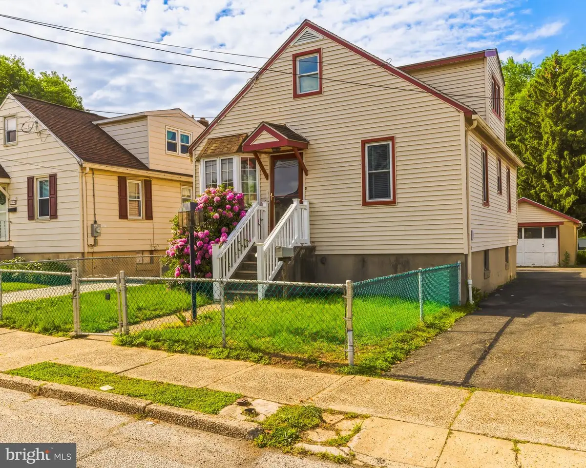 208 Lehigh Ave, Gloucester City, NJ 08030 - #1