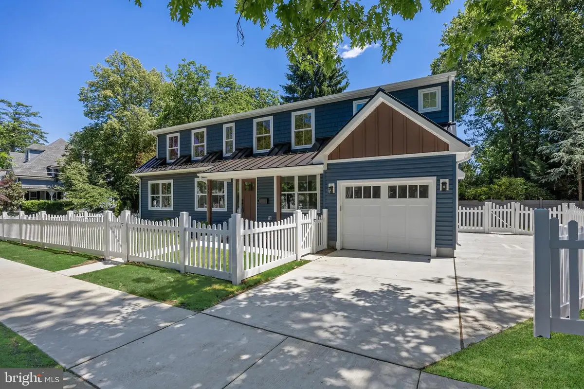 201 Centre St, Haddonfield, NJ 08033 - #1
