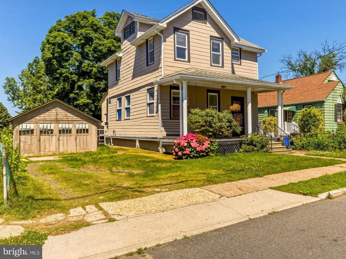 231 Greenwood Ave, Gloucester City, NJ 08030 - #1