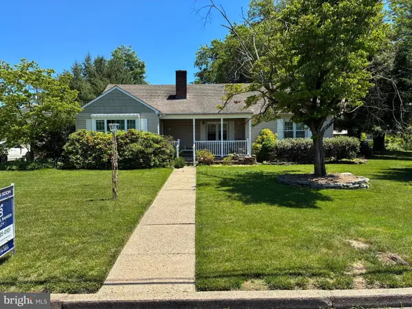 125 Rhode Island Ave, CHERRY HILL, NJ 08002
