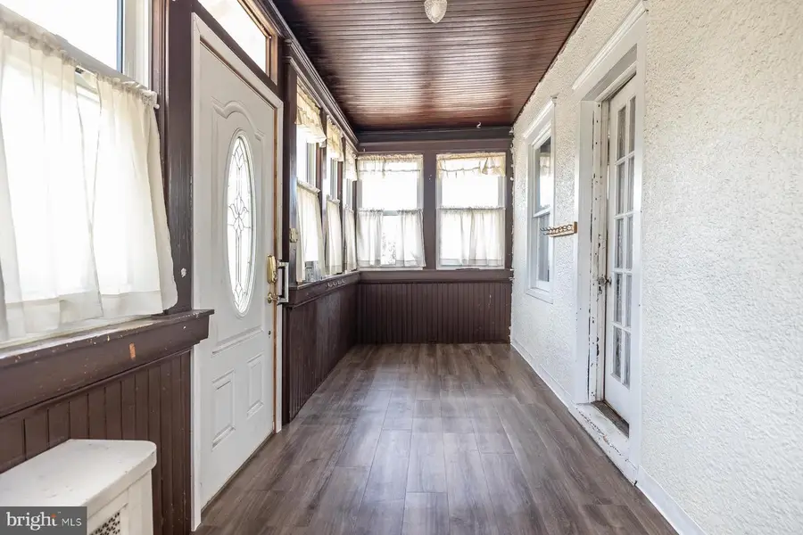 901 Powell St, Gloucester City, NJ 08030 - #2