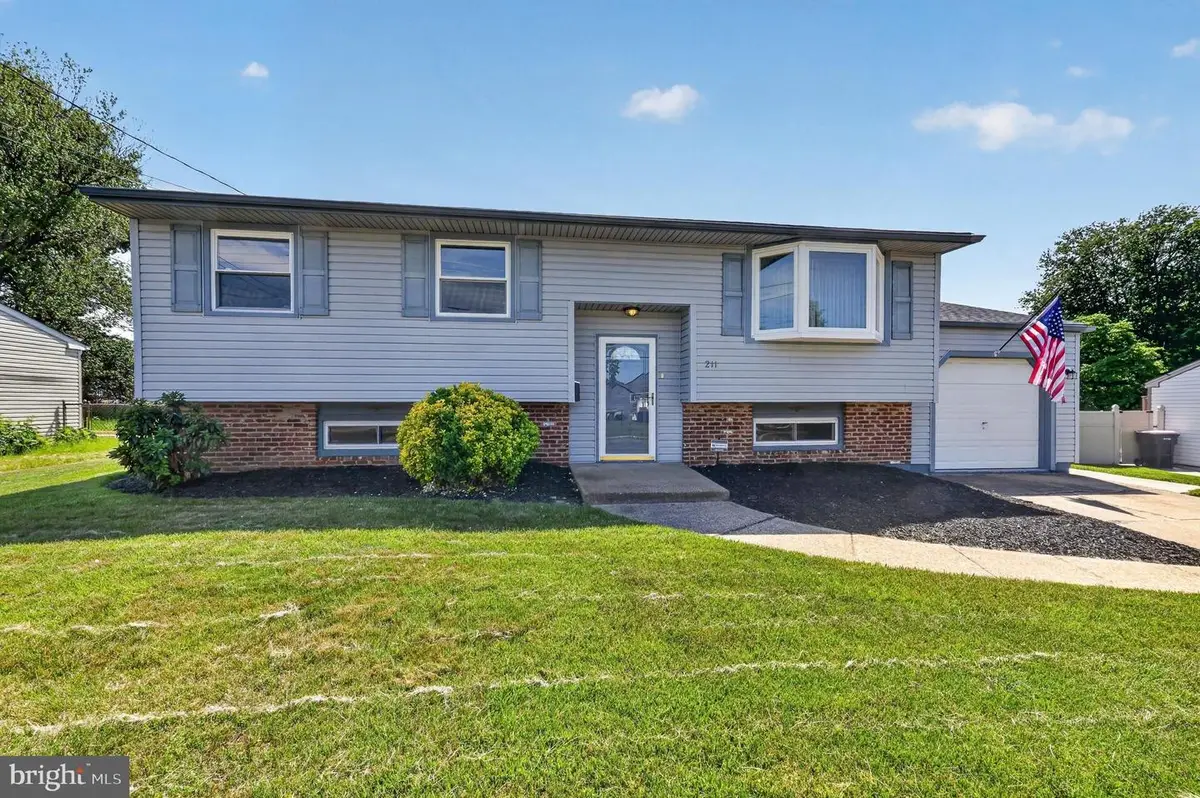 211 Hobart Dr, Clementon, NJ 08021 - #1