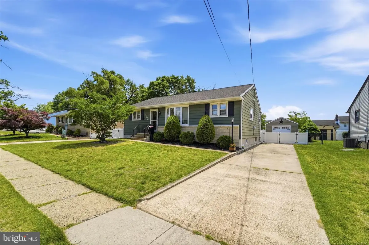 732 W 3rd Ave, Runnemede, NJ 08078 - #1