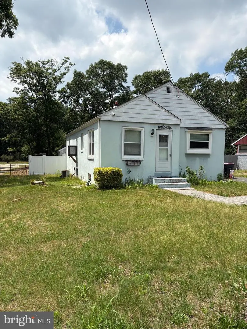 406 Oak Ave, West Berlin, NJ 08091 - #2