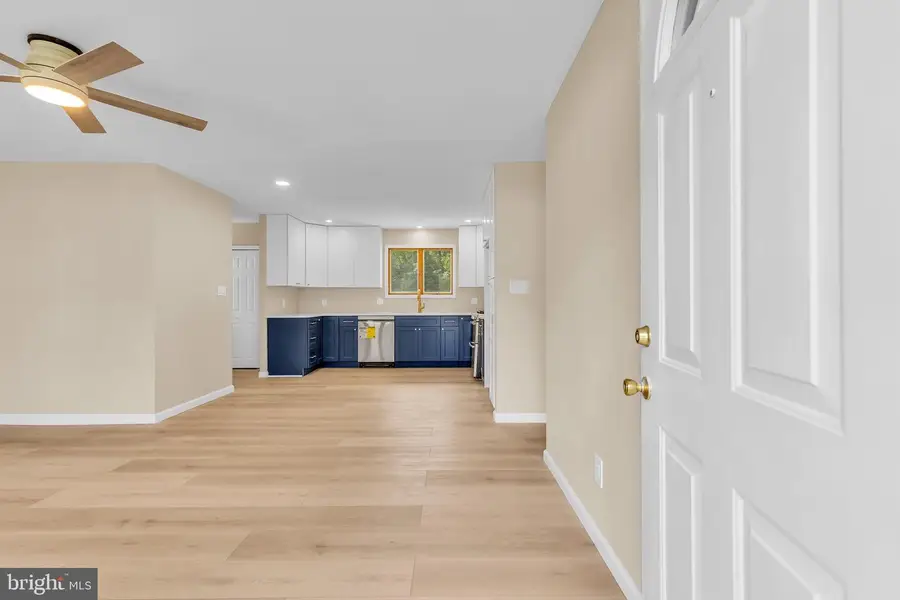 27 S Club Rd, Pine Hill, NJ 08021 - #3