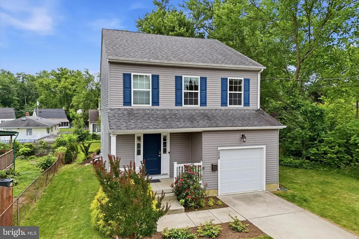 208 E Lafayette Ave, Magnolia, NJ 08049 - #1