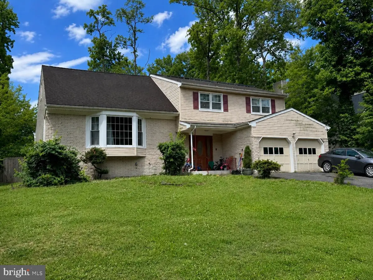 318 Hialeah Dr, Cherry Hill, NJ 08002 - #1