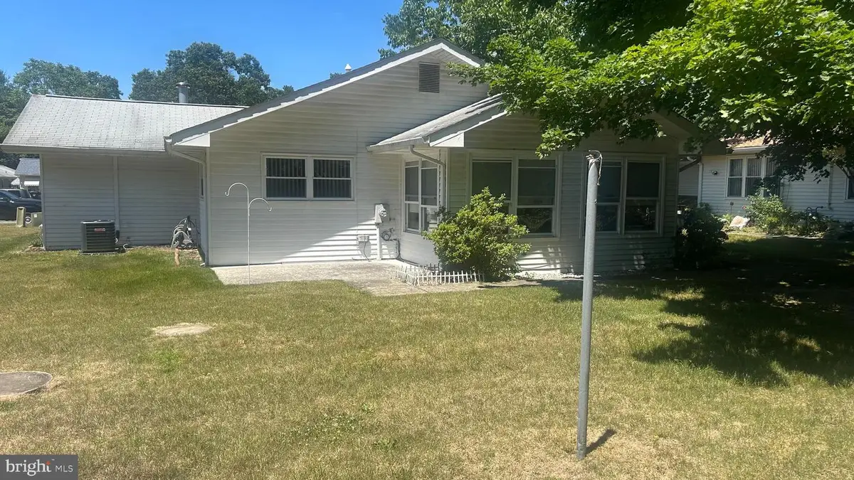 231 Elmtowne Blvd, Hammonton, NJ 08037 - #1