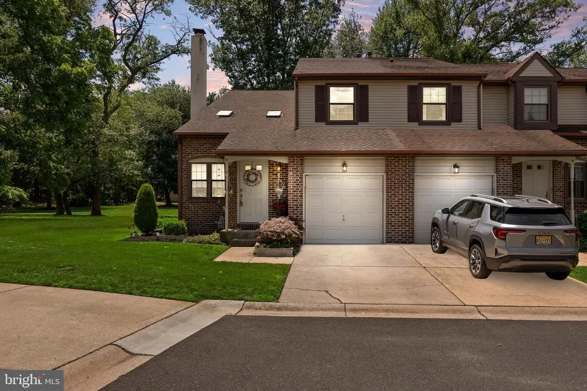 9 Greensward Ln, Cherry Hill, NJ 08002 - #1
