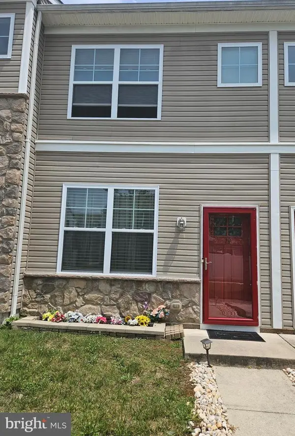 19 Rowand Way E, CLEMENTON, NJ 08021