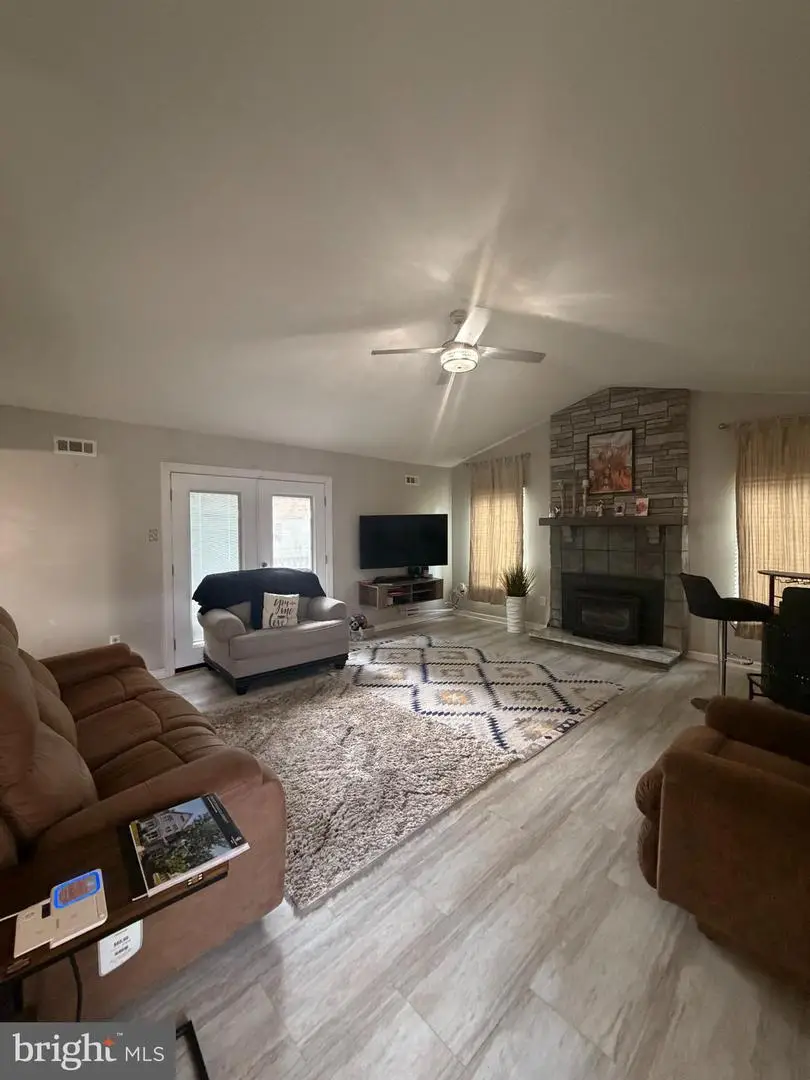21 Chandler Ln, Voorhees, NJ 08043 - #3