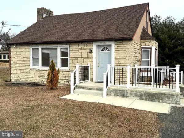 1235 Haddonfield Berlin Rd, VOORHEES, NJ 08043
