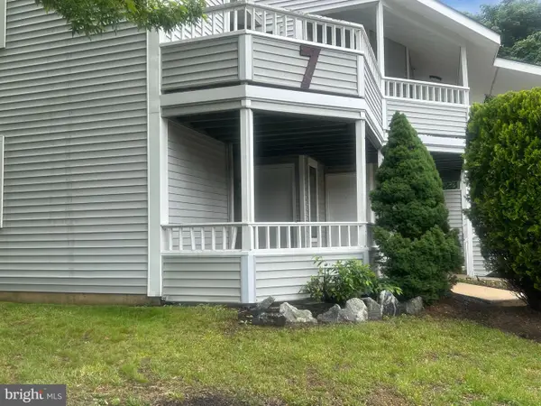 701 Abbey Ct, SICKLERVILLE, NJ 08081