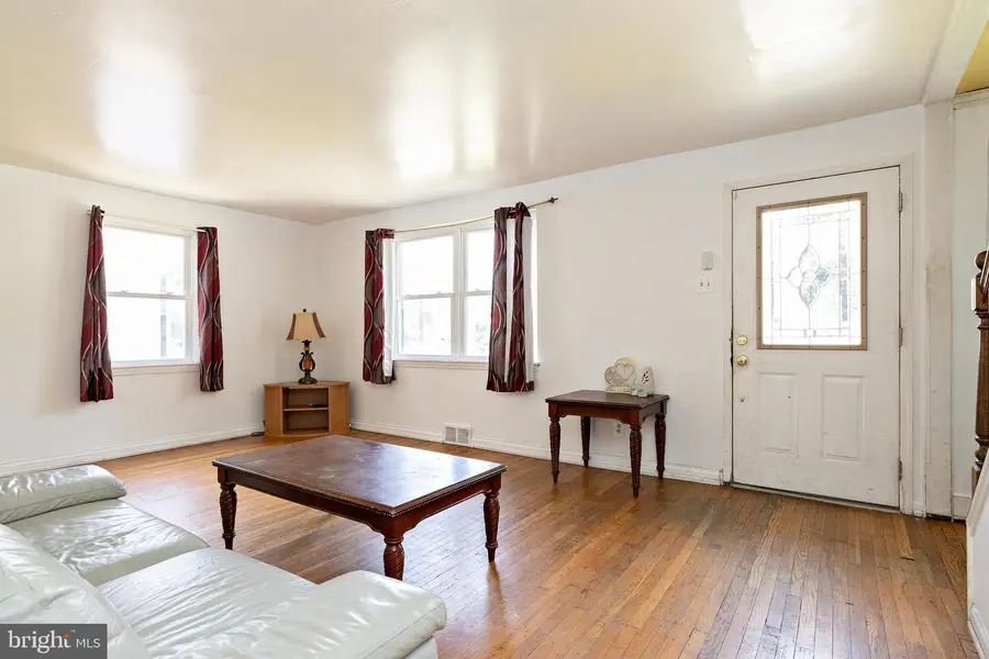 1826 Maple Ave, Haddon Heights, NJ 08035 - #3