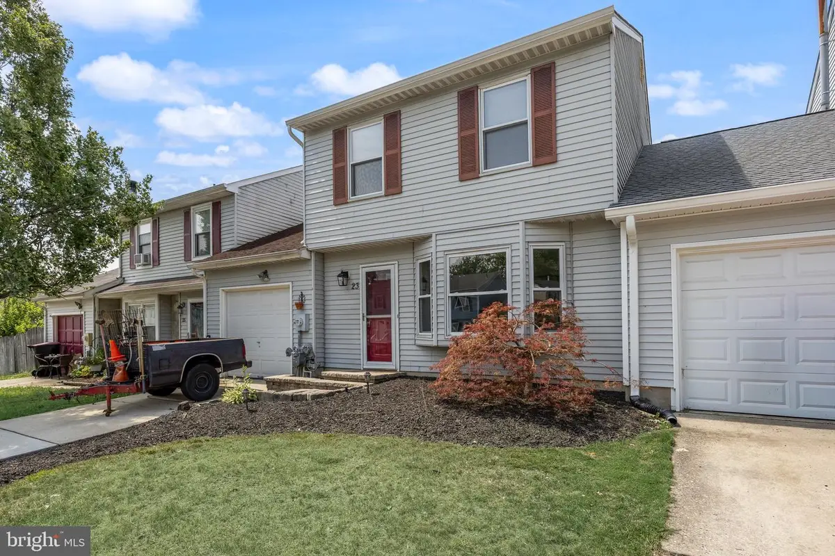 23 Blue Jay Dr, Clementon, NJ 08021 - #1