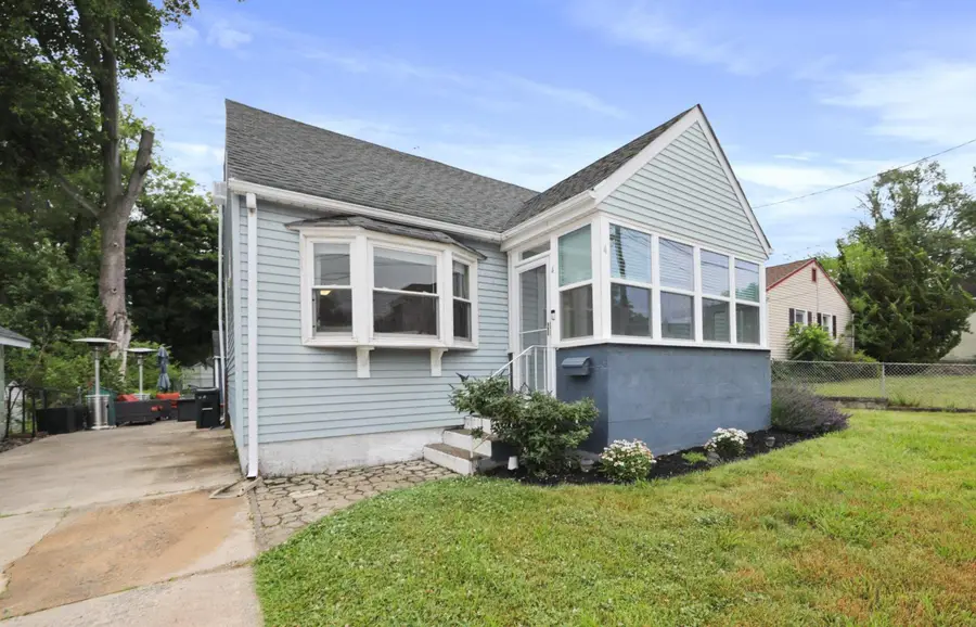 4 S Woodland Ave, Runnemede, NJ 08078 - #2