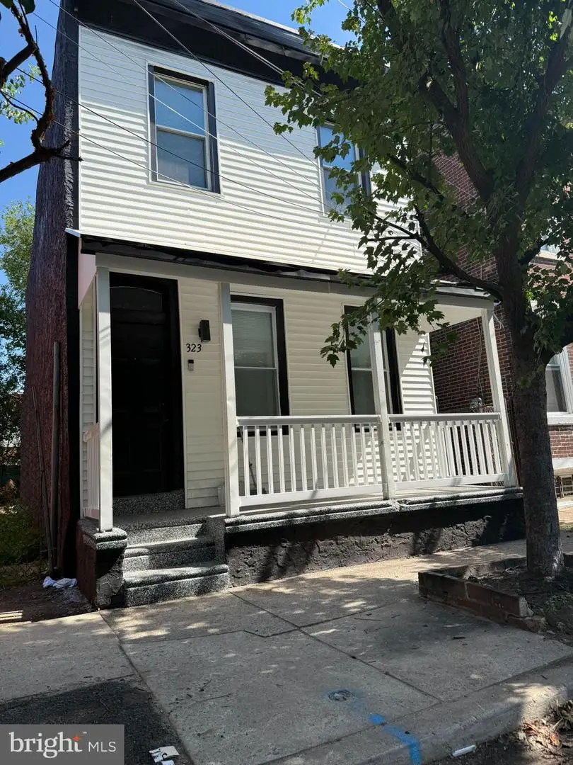 323 Chestnut St, Camden, NJ 08103 - #1