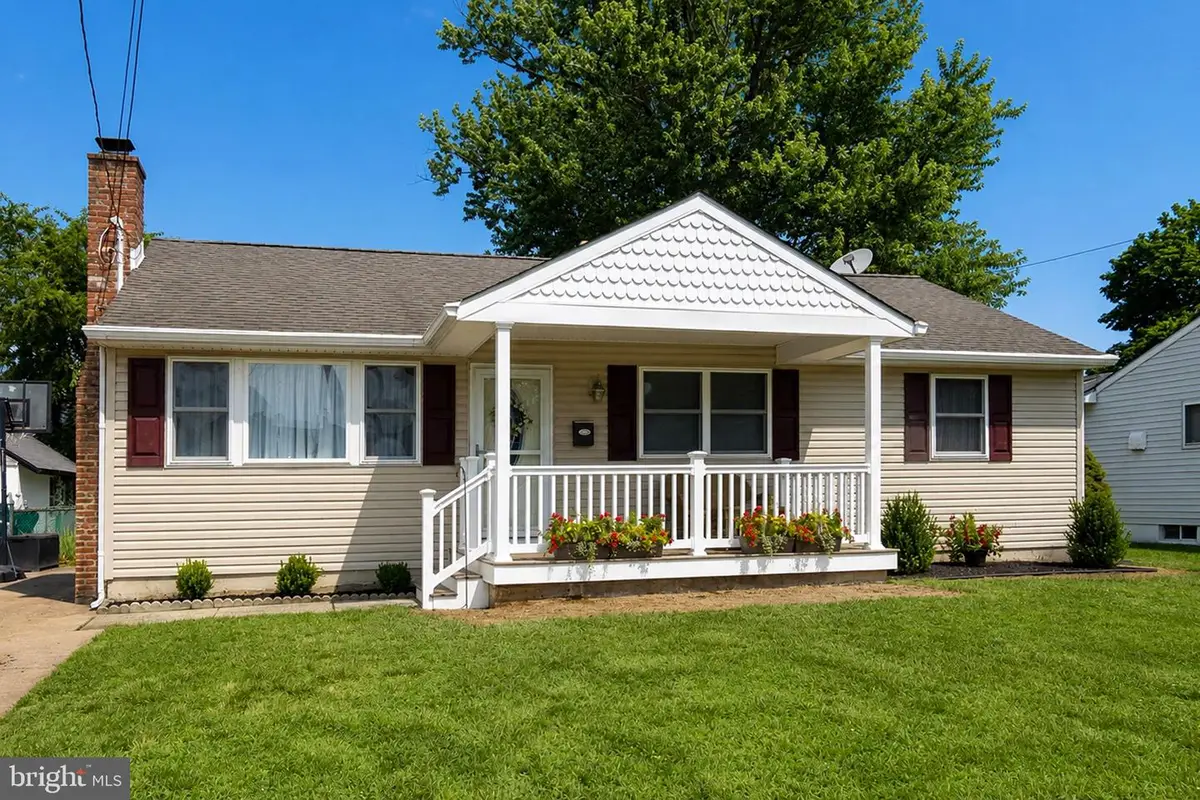 611 Jackson Ave, Magnolia, NJ 08049 - #1