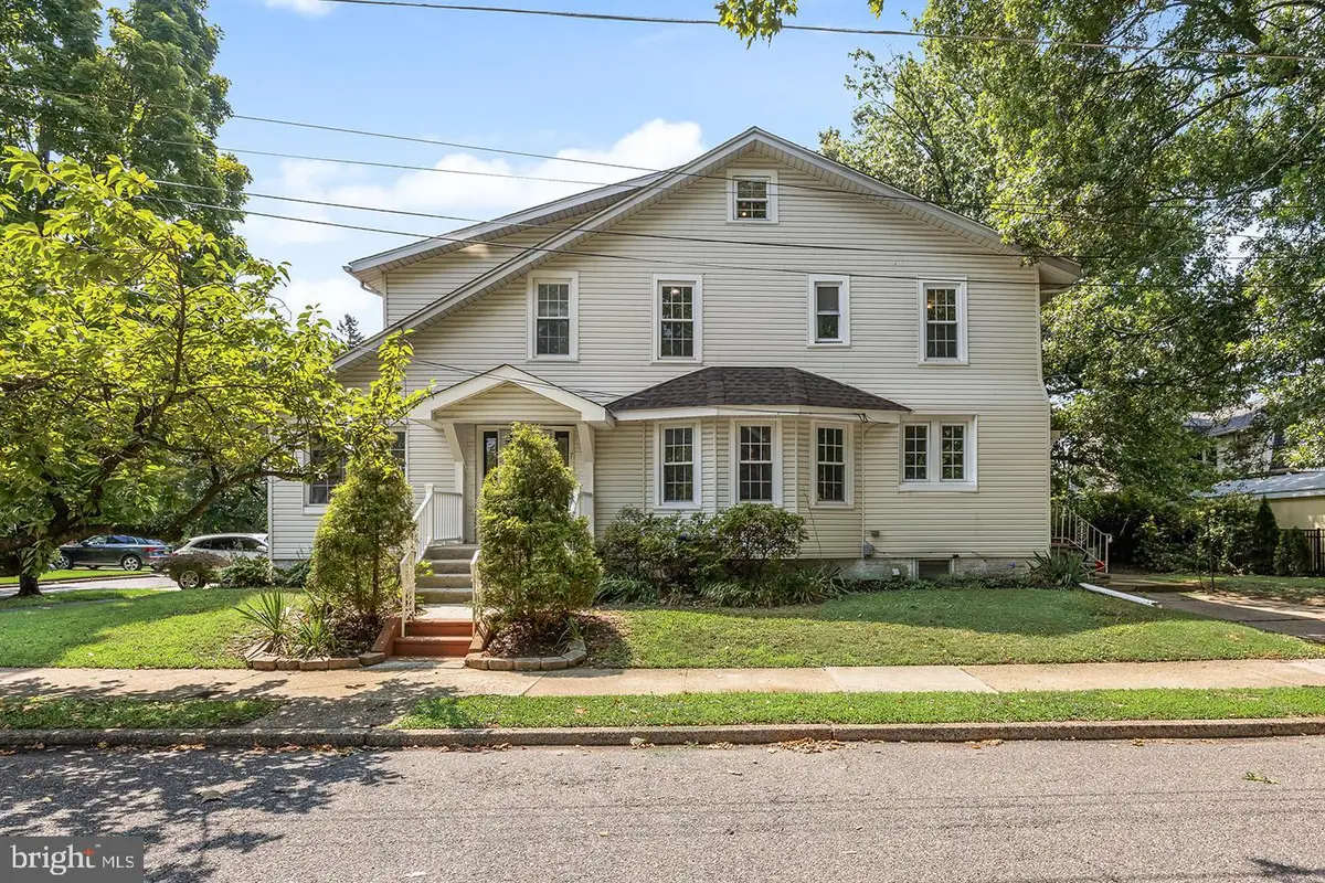 7 Lake Shore Dr, Collingswood, NJ 08108 - #1