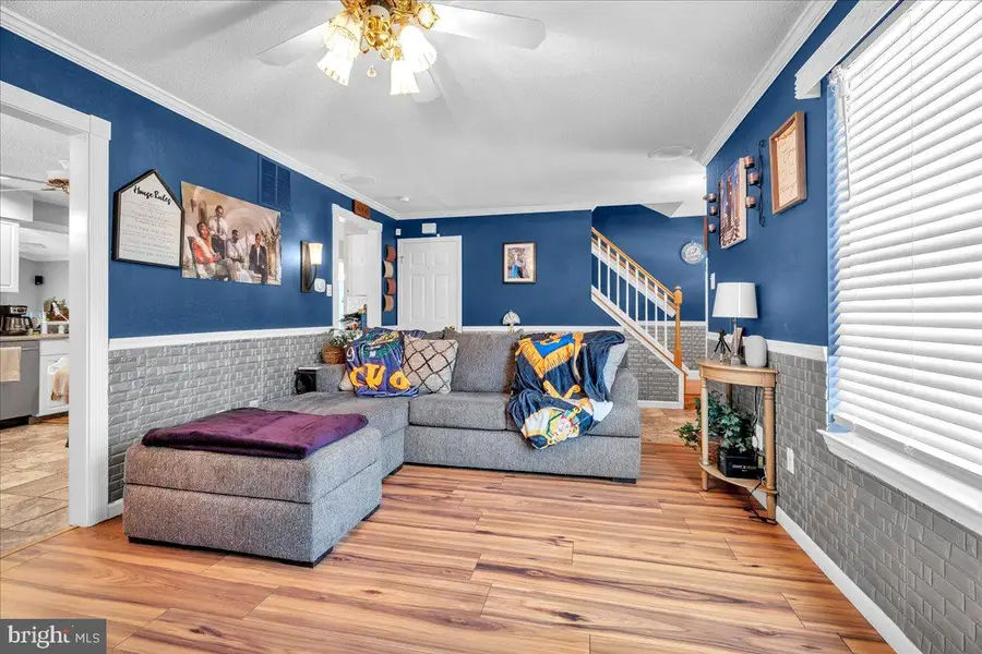 16 W Annapolis Dr, Sicklerville, NJ 08081 - #3