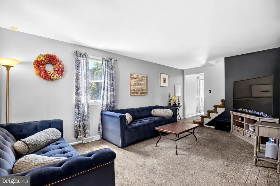 210 Washington Ave, Laurel Springs, NJ 08021 - #3