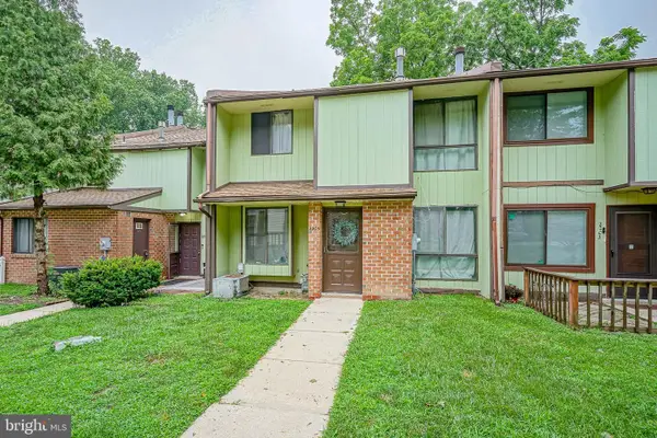 2205 Greenwood Dr, LINDENWOLD, NJ 08021
