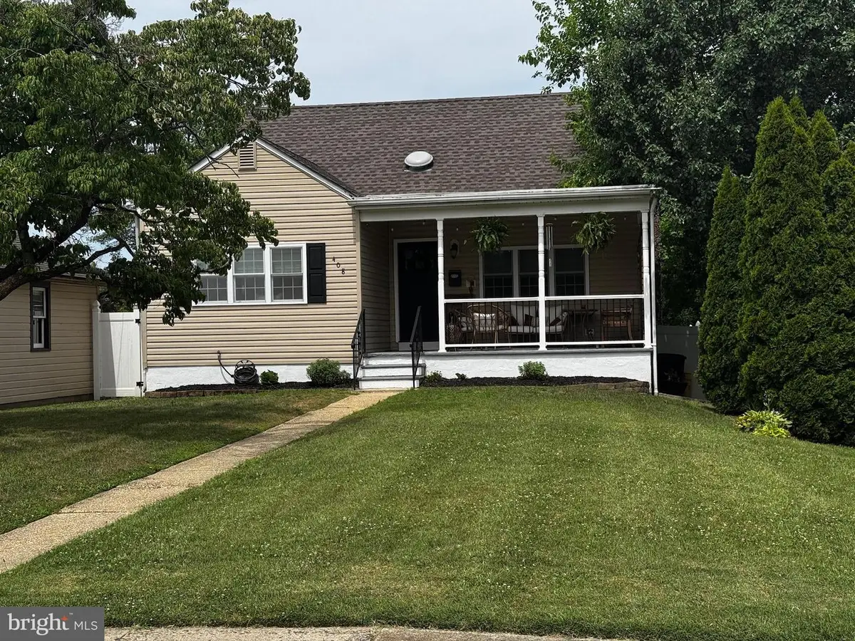408 Tomlinson Ave, Laurel Springs, NJ 08021 - #1
